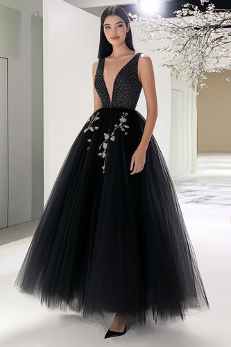 Queendancer Women Sparkly Black Tulle Formal Dress Ball Gown Beaded V-Neck Long Gala Ball Dress