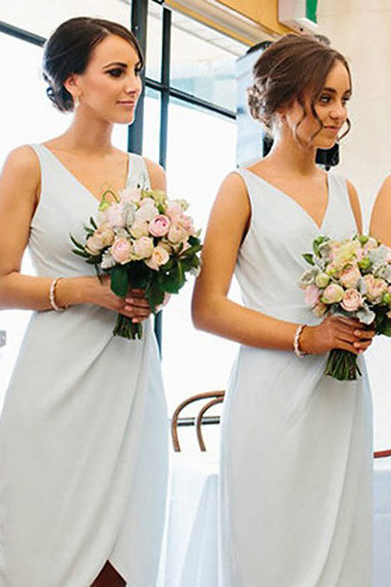 Load image into Gallery viewer, Simple V-Neck Light Blue Bridesmaid Dress