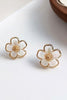 Load image into Gallery viewer, White Flowers Earrings