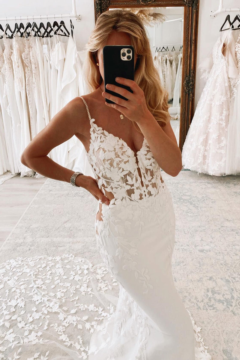 Load image into Gallery viewer, White Spaghetti Straps Backless Long Wedding Dress with Lace