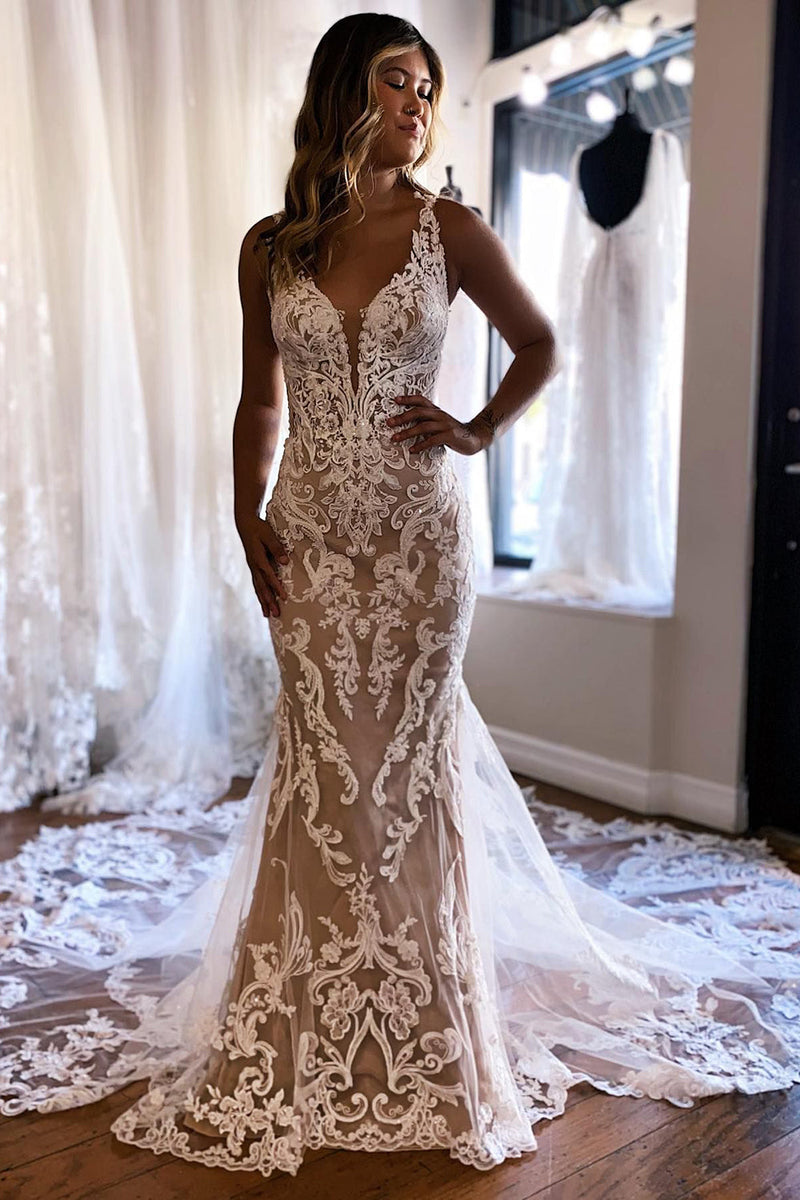 Load image into Gallery viewer, Champagne V-Neck Mermaid Long Lace Wedding Dress