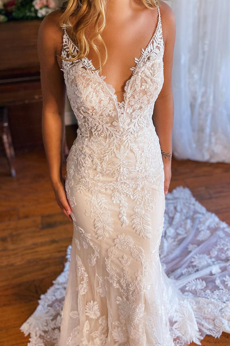 Load image into Gallery viewer, Ivory Mermaid Open Back Long Lace Wedding Dress