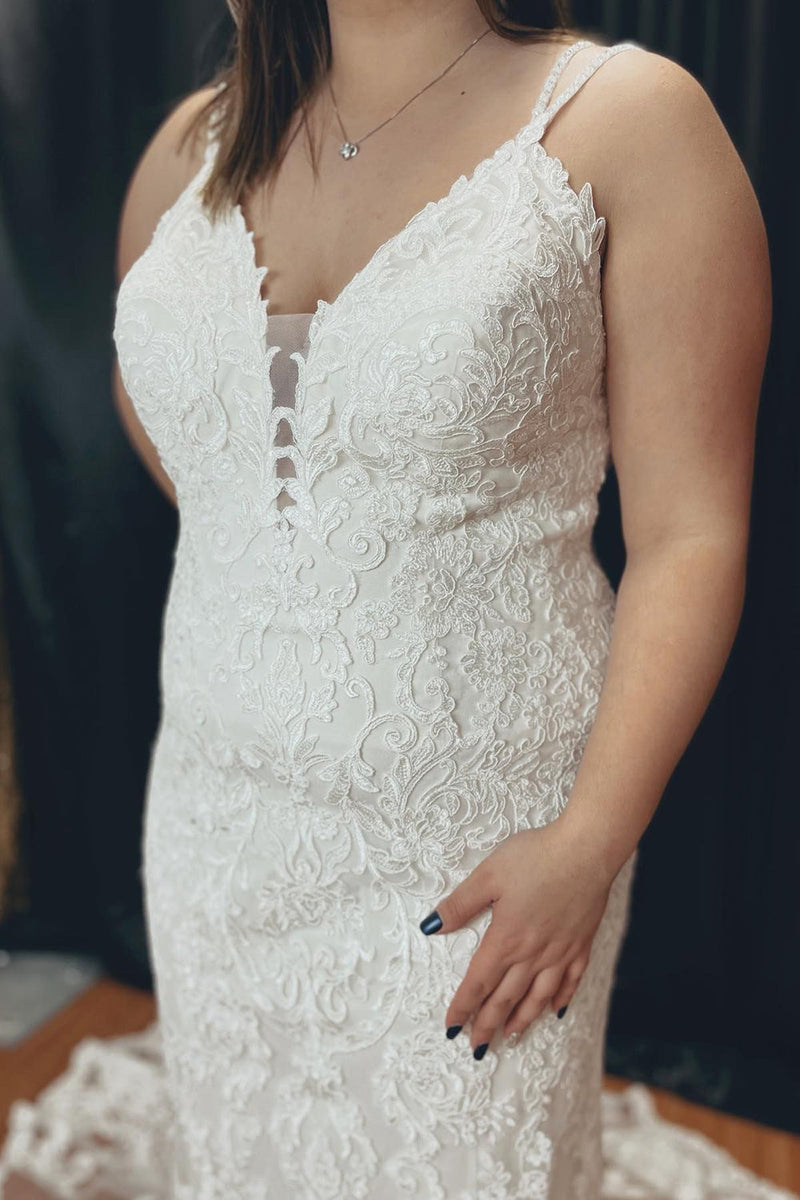 Load image into Gallery viewer, Mermaid V-Neck White Plus Size Lace Wedding Dress