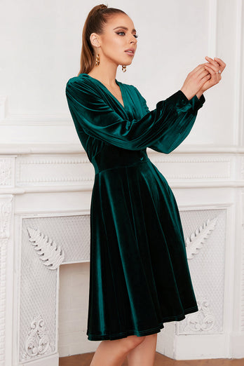 Dark Green Velvet Party Dress With Long Sleeves