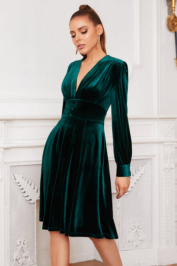 Dark Green Velvet Party Dress With Long Sleeves